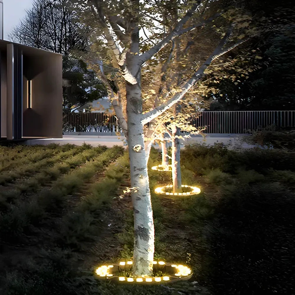 Garden Spotlight for Tree Illumination - Image 2